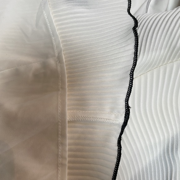 Dora Landa halter blouse, cream/black, size S, NWT - Picture 9 of 9